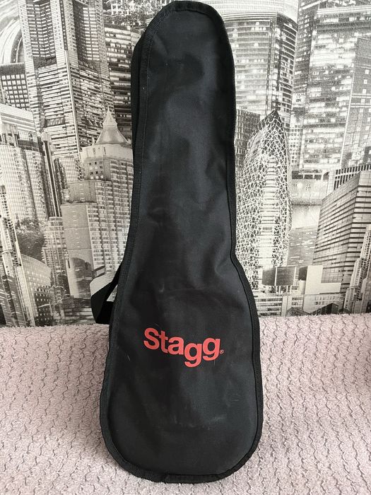 Инструмент укулеле