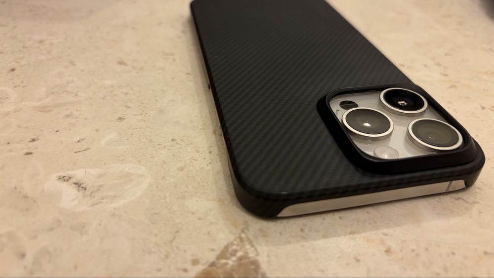 Husa Pitaka kevlar-armaid Iphone 15 pro max