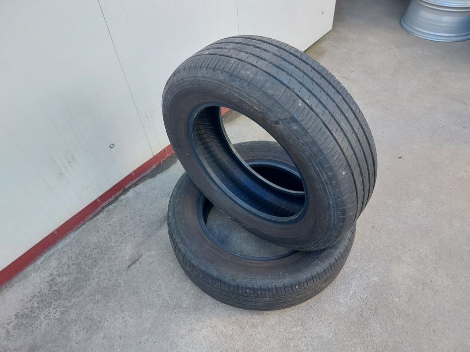 100 lei bucata! Doua anvelope vara 215 65 17 Falken