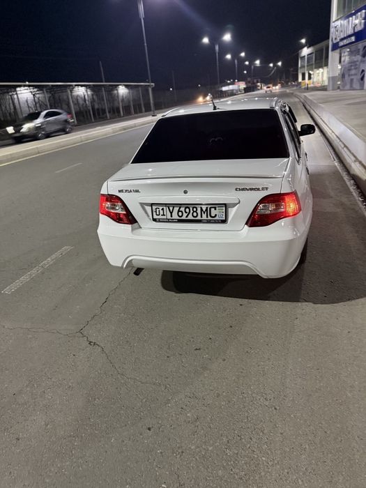 Продается Нексия 2 ,sons gibrit 1,5л Зур