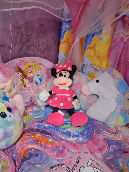 Pat fetite trasura si dulap