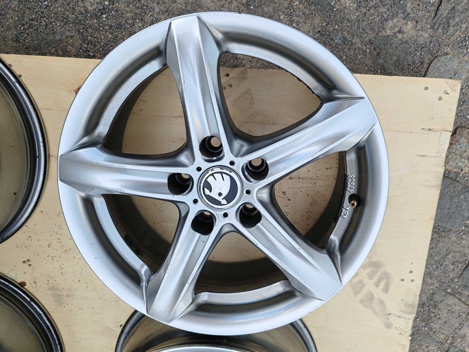 7Jx16H2 -  16 цолови джанти и болтове