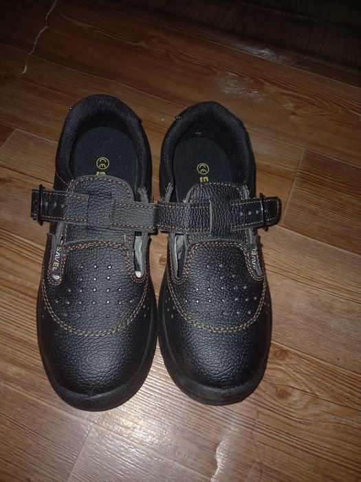 Спец. Обувь 39 размер