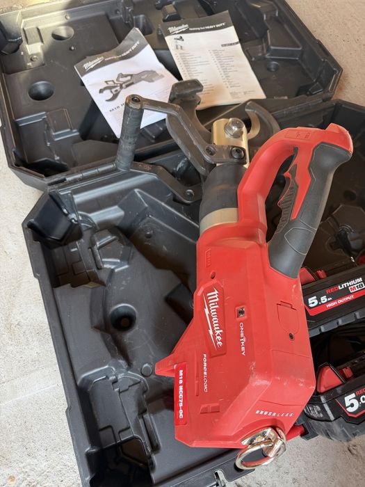 Milwaukee M18HCC75 хидравлична ножица