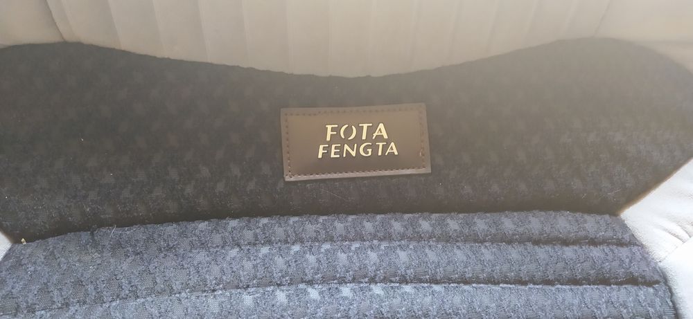 Чехлы два комплекта.