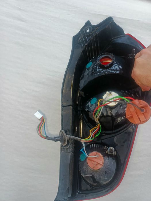 Spark orqa fara chap tomoni