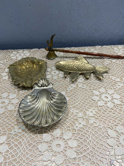 Медни и месингови предмети.Шишета за ракия.