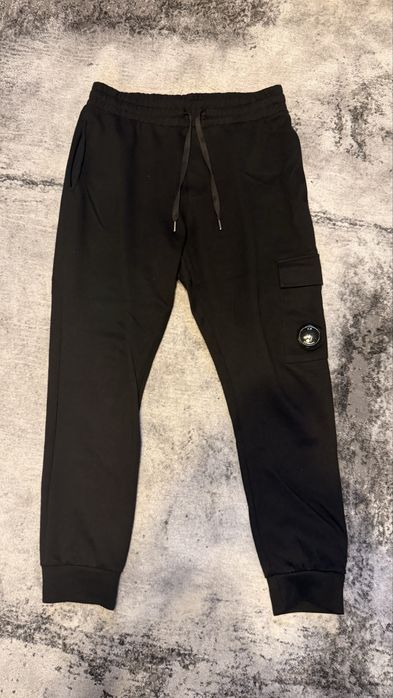 Комплект панталон, тениска CP company