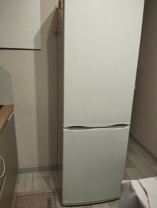 Продам холодильник АTLANT