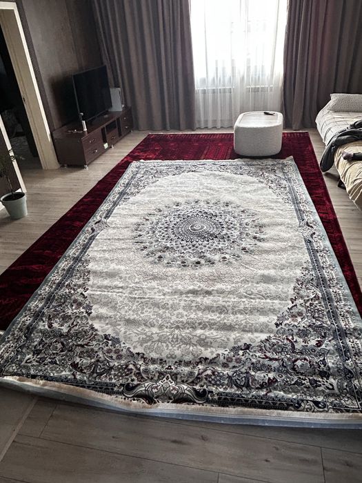 Ковёр новый б/у