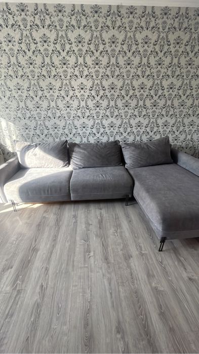 Диван б/у в очень хорошем состояний