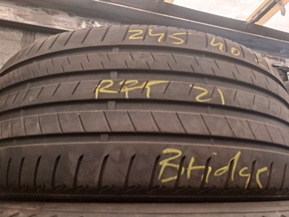 2 anvelope 245/40 R21 Bridgestone runflat