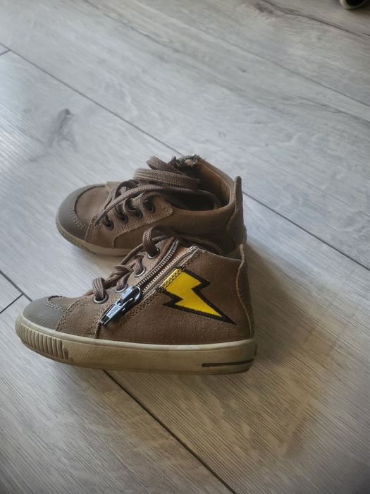 Ghetuțe băiețel. Mărimea 21