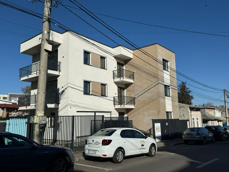 Spatiu comercial central Strada Banu Maracine 30 mp utili parter
