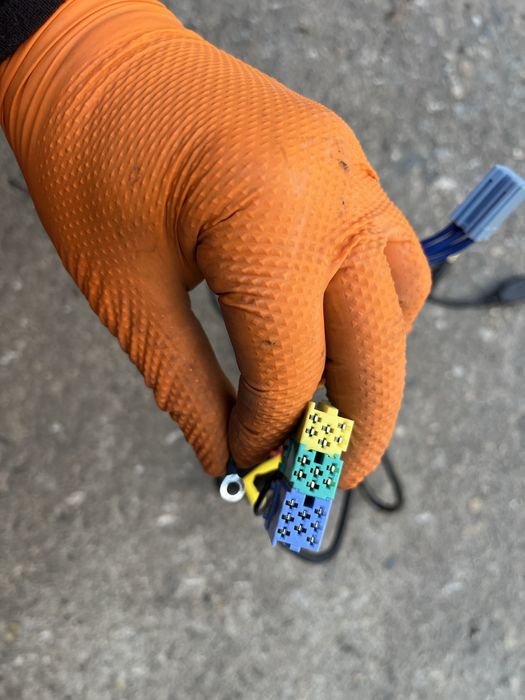 Interfață USB si Aux-In pentru playere gama VAG