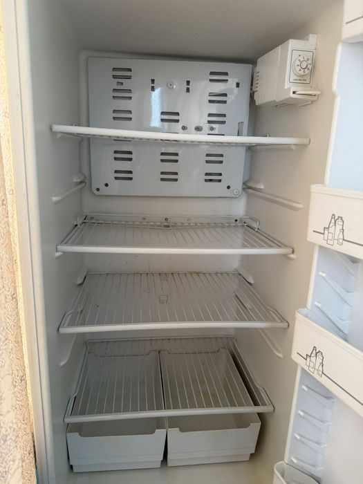 Продам холодильник Бирюса228с