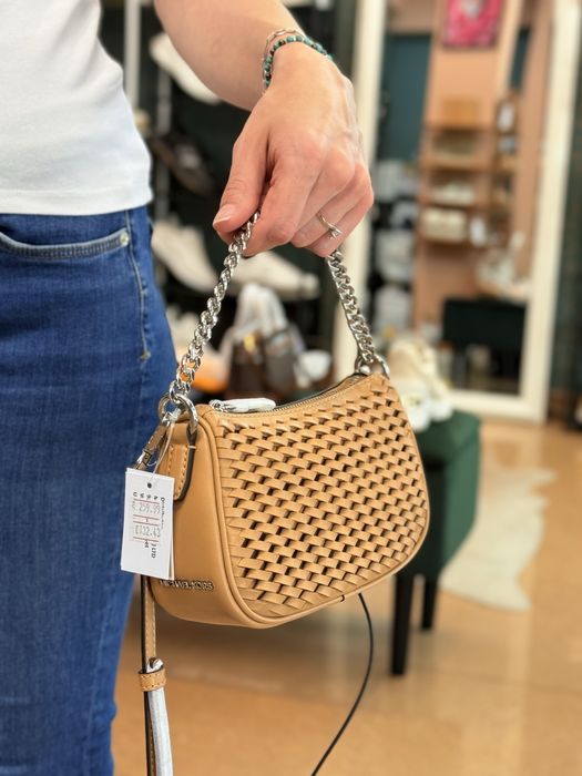 Малка дамска чанта Michael Kors Carmela Peanut