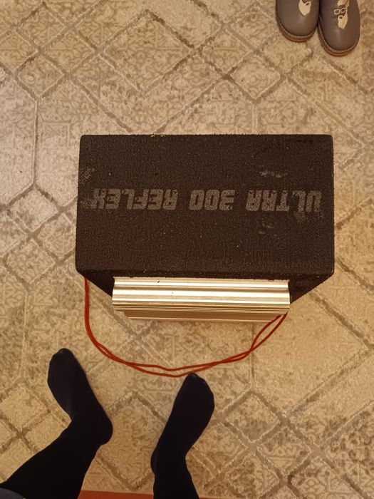 Продам сабвуфер Magnat