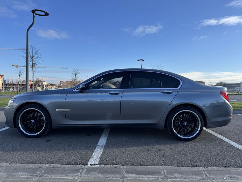 BMW 740 D  XDRIVE 2013