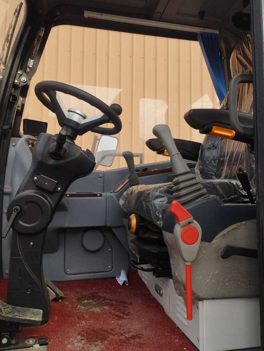 Экскаватор RUAZ SZL85