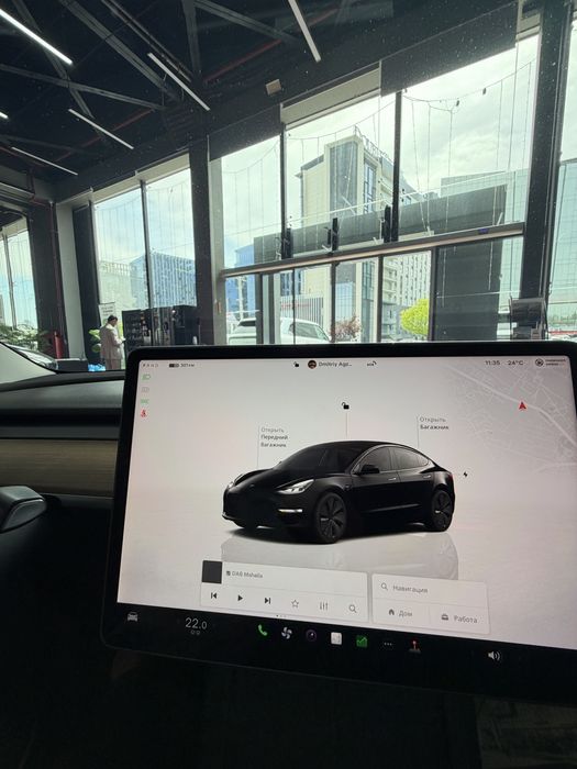 Tesla Model 3 2023 — 6