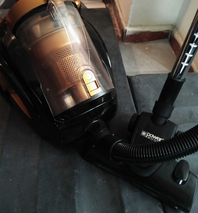 Прахосмукачка CLEANMAXX 1200W