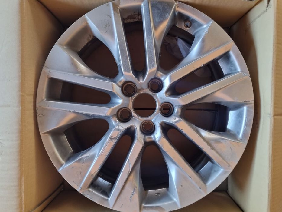 Продам диск на Тойота Рав4