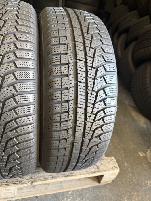 2 anvelope iarna 205/60/16 Hankook 7 mm!
