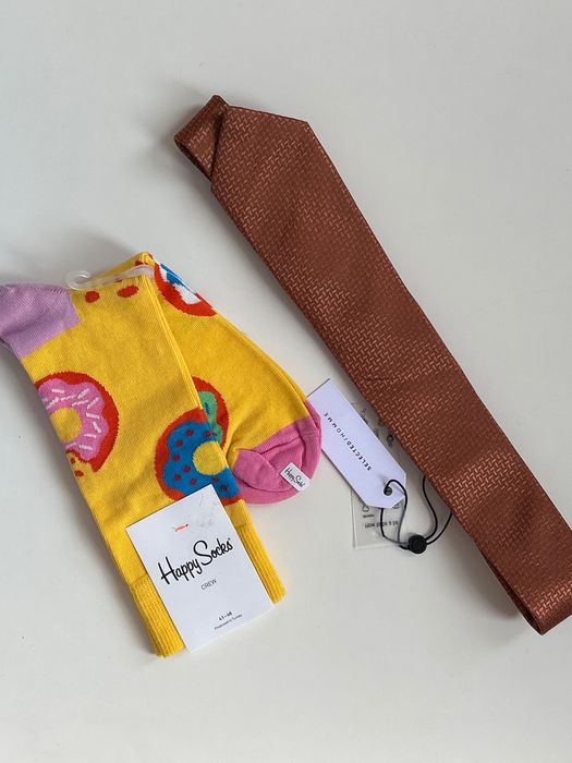 Нова мъжка слим вратовръзка Selected & подарък нови чорапи Happy socks