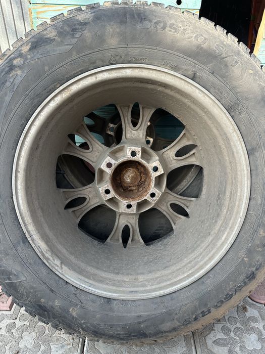 Диск r18 с шинаси