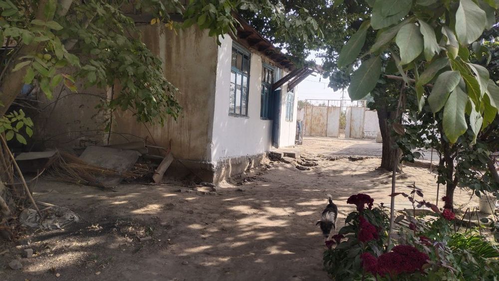 Uy sotiladi 35 sotik