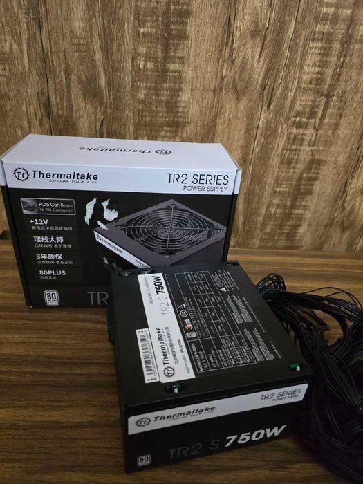 Оригинал Thermaltake TR2 series 750W 80+