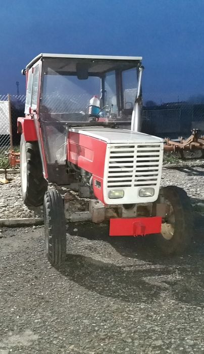 Продавам трактор