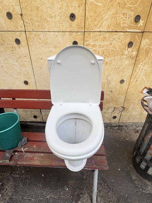 Продается бу унитаз