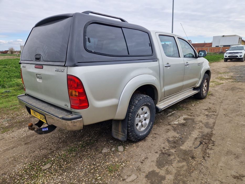 Dezmembrez Toyota Hilux 3.0 173 cp Automata 2006-2012 1KD-FTV