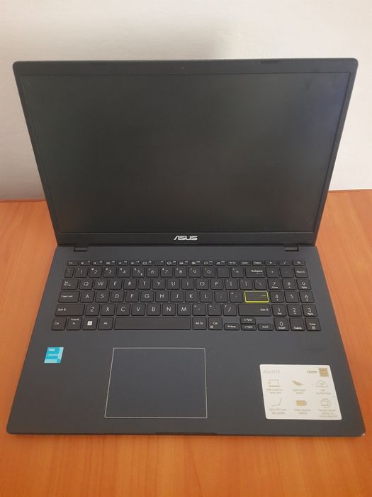 Laptop ASUS în stare foarte buna