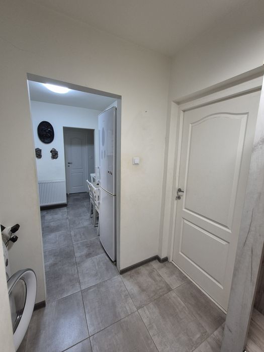 Închiriez apartament 2 camere ultracentral