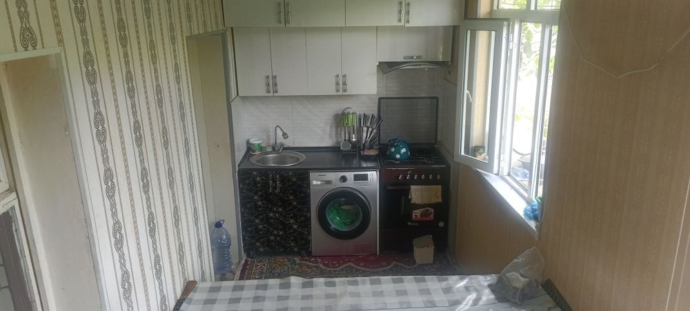 Салом Алйкум 2 хоналик римонти и ичидаги хама нарсалари билан сотилади