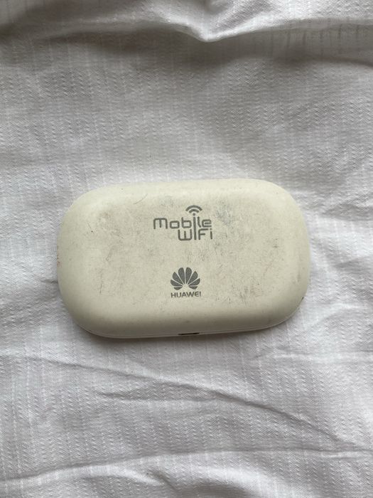 Router mobil HUAWEI . Router HUAWEI portabil