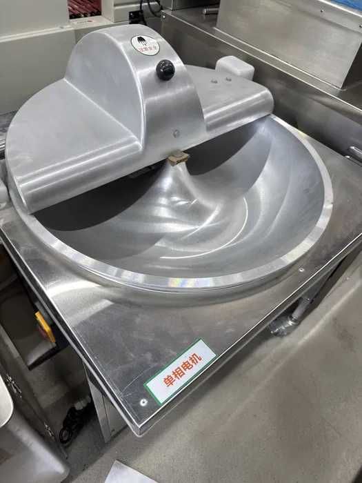 Куттер промышленный для Мяса и овощи состояния новая  Chopper