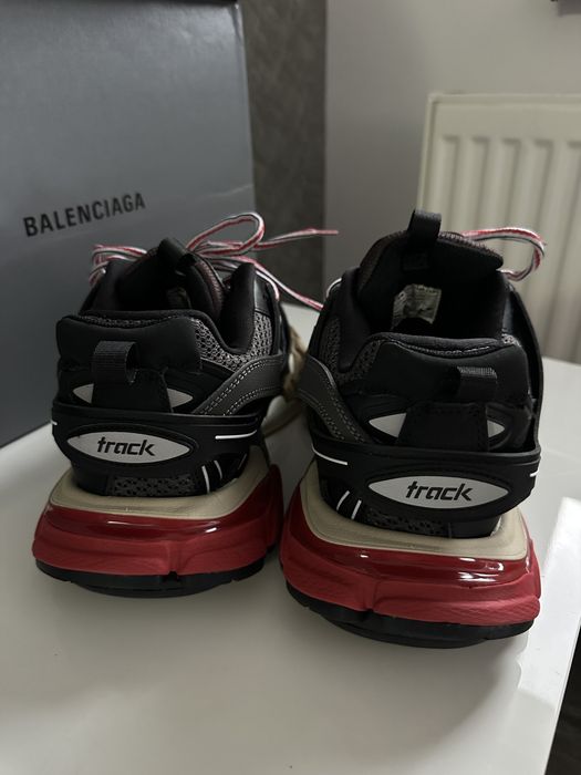 Balenciaga Track