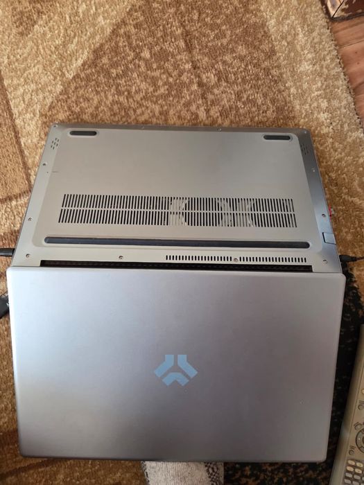 Продам Ноутбук YERVIEW Y74