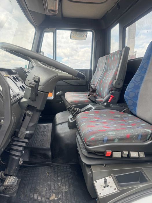 Basculanta Iveco cu macara 15 T