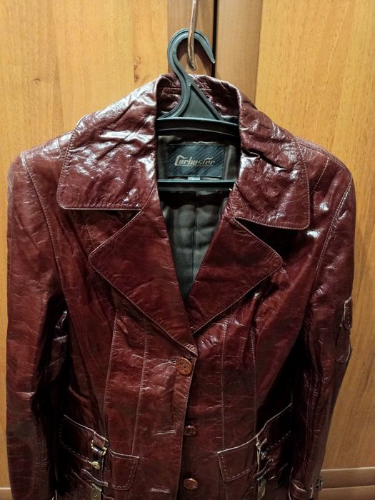 Продам кожаный пиджак