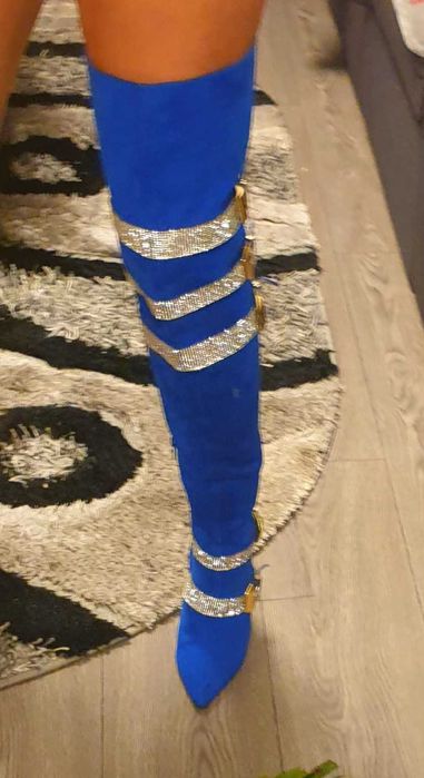 Vand cizme albastre peste genunchi cu toc