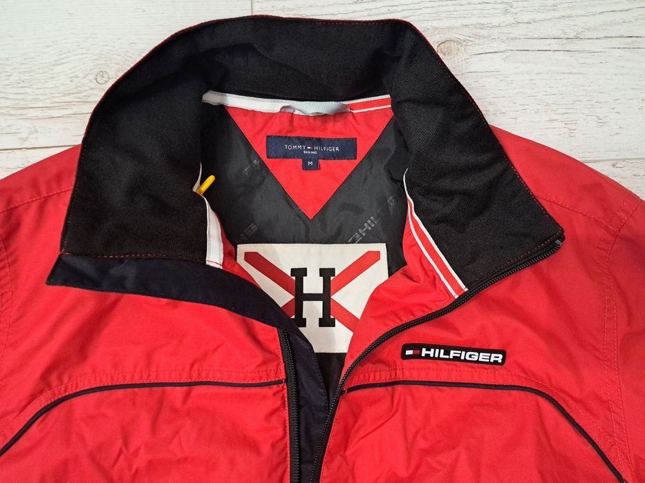 Tommy Hilfiger-Ориг. яке Ново!!!