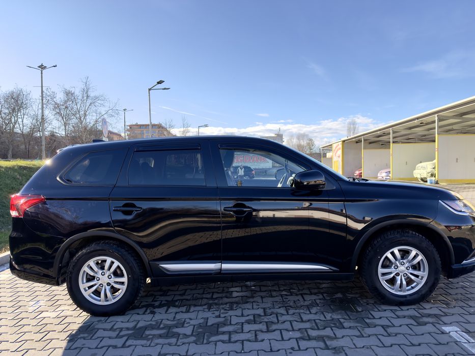 Mitsubishi Outlander 2019 2.4 бензин+газ, 106 000 км, CarPlay, камера, обслужен