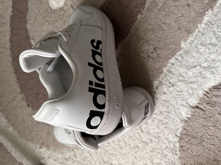 Adidas marimea 40