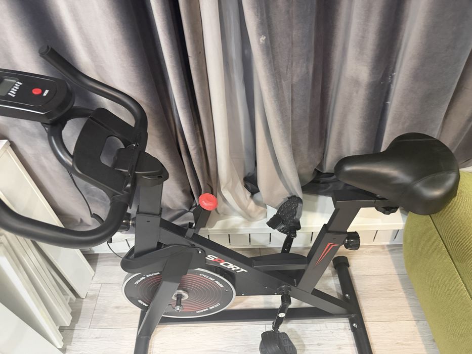 Велотренажер горизонтальный