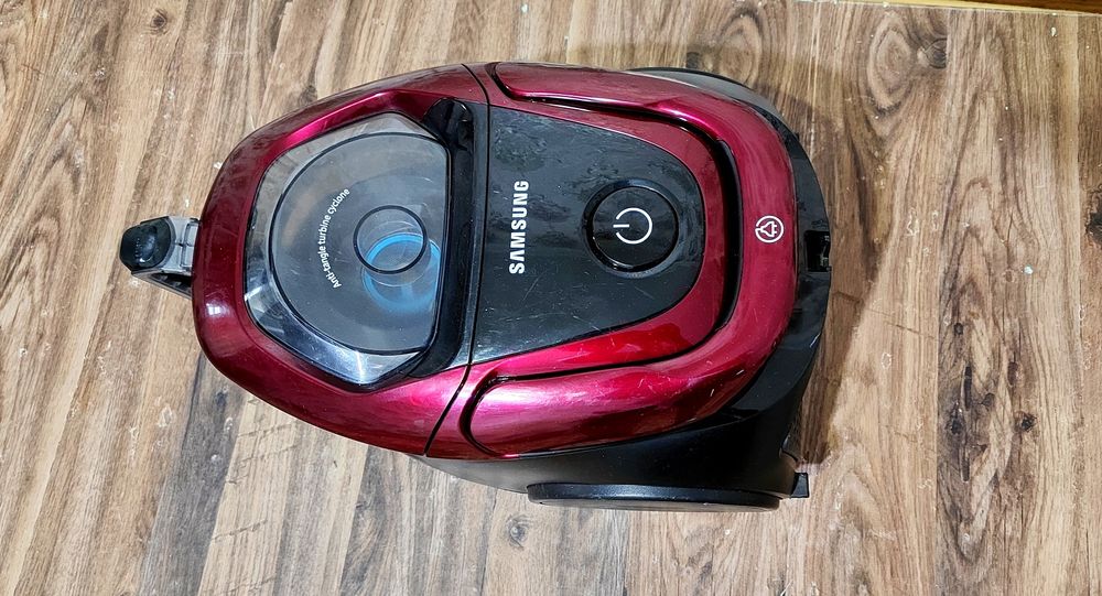 пилесос Samsung 2000watt